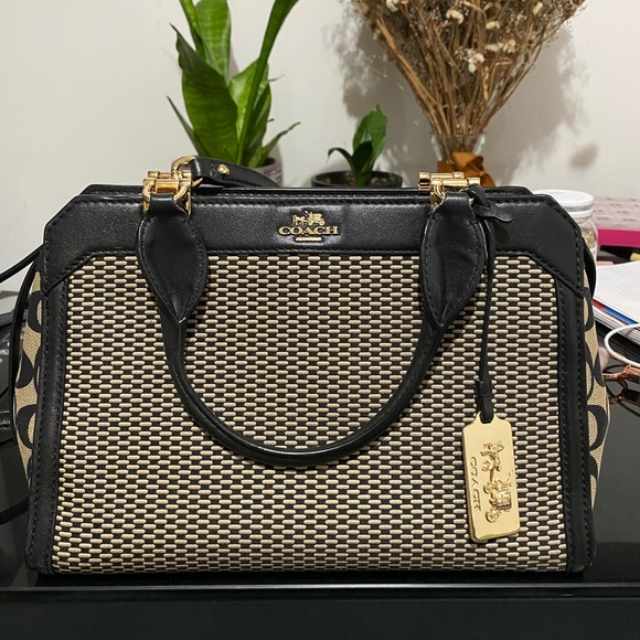 Coach Women‘s Crossbody bag - Picture 1 of 11